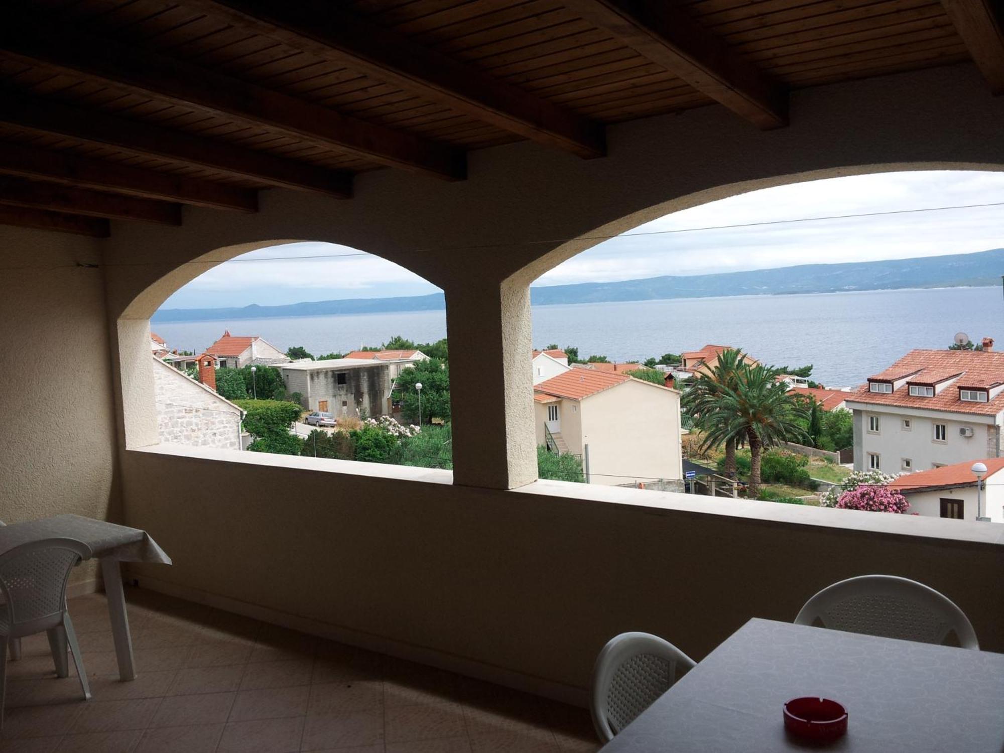 Apartments "Sea View" Miki & Ivana Bol Quarto foto